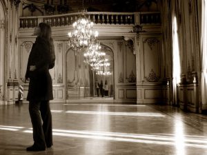 lack and white chandalier wedding